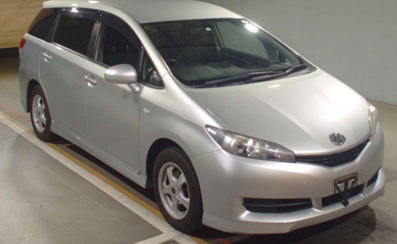 TOYOTA WISH 1.8X HID Selection 2010