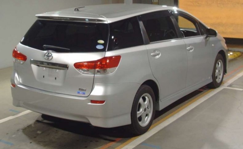 TOYOTA WISH 1.8X HID Selection 2010