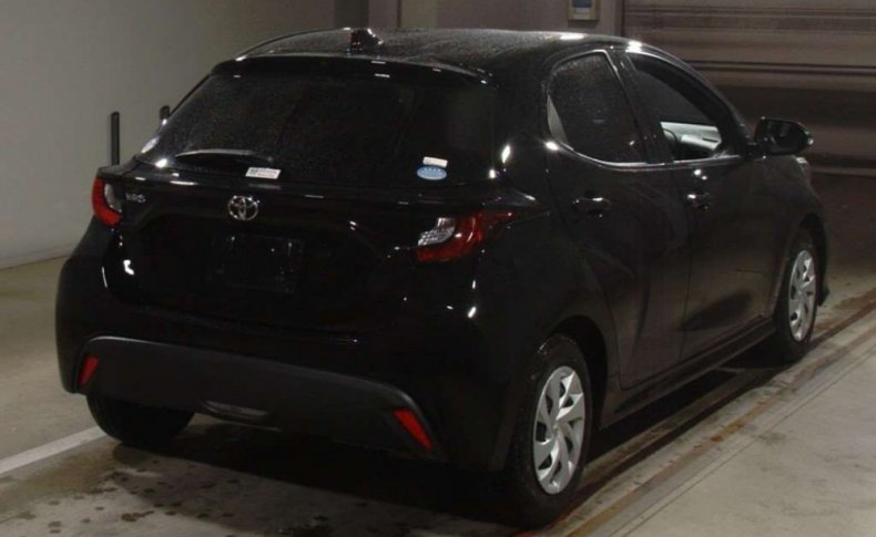 TOYOTA YARIS X 2020