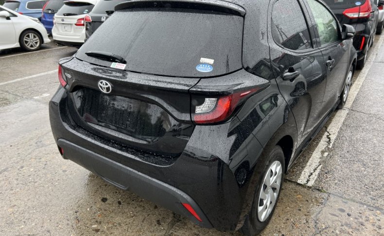 TOYOTA YARIS X 2020
