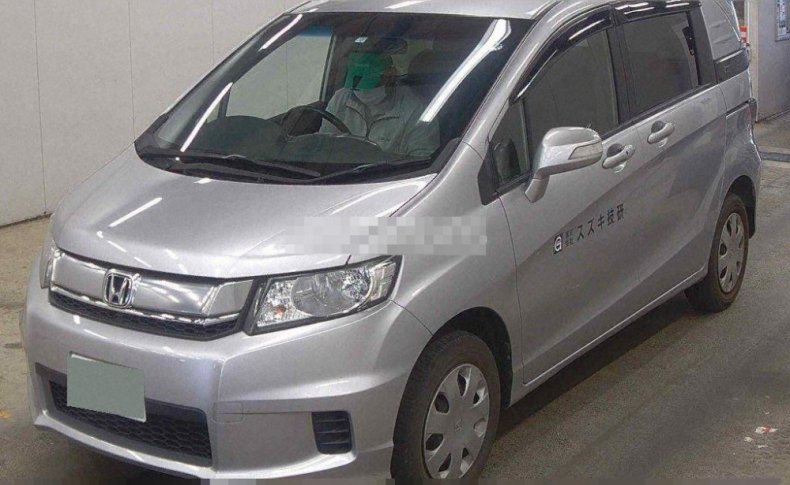 HONDA FREED SPIKE G 2016
