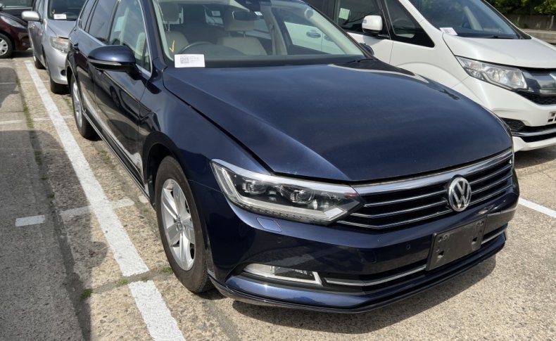 VOLKSWAGEN PASSAT VARIANT TSI COMFORT LINE 2015