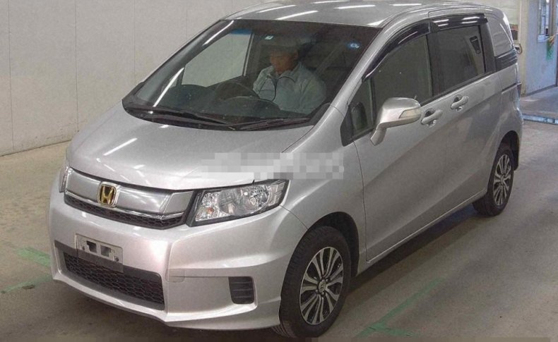 HONDA FREED SPIKE G JUST ION 2015