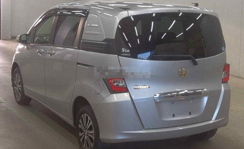 HONDA FREED SPIKE G JUST ION 2015