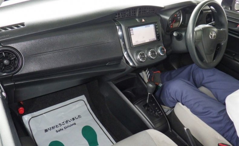 TOYOTA COROLLA AXIO 1.3X 2016