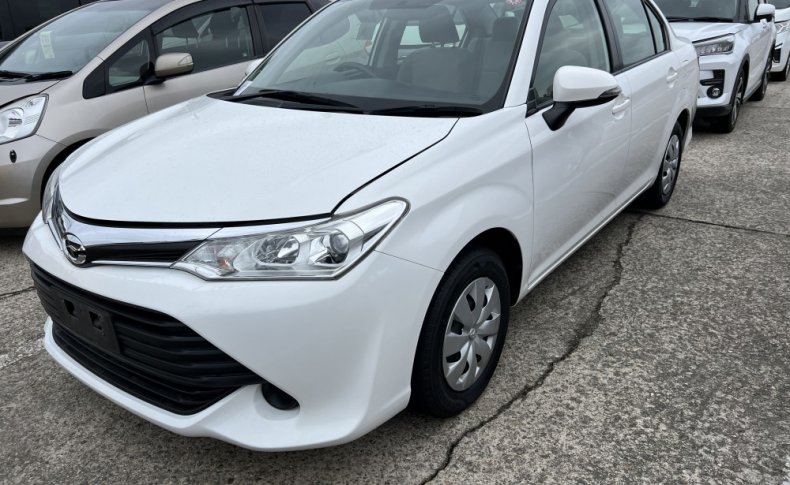 TOYOTA COROLLA AXIO 1.3X 2016