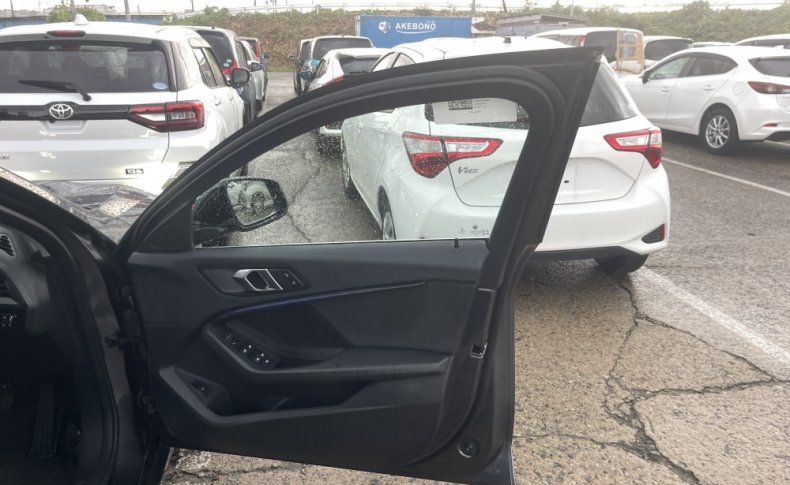 BMW 1-SERIES 118 I Play 2019