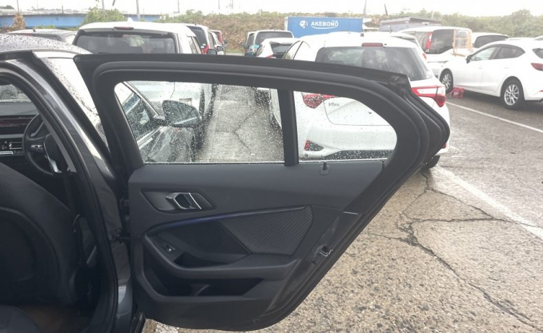 BMW 1-SERIES 118 I Play 2019