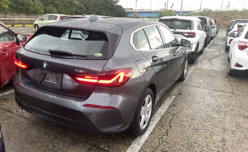 BMW 1-SERIES 118 I Play 2019