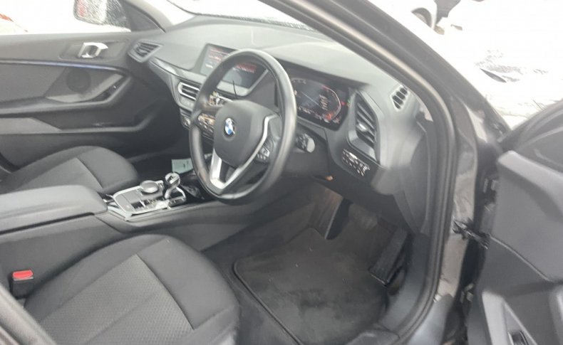 BMW 1-SERIES 118 I Play 2019