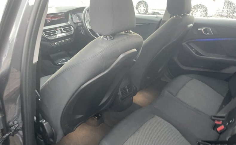 BMW 1-SERIES 118 I Play 2019