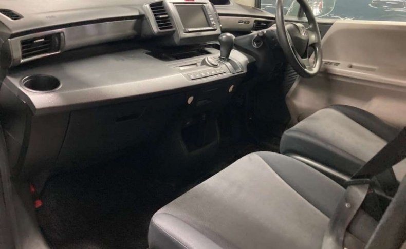HONDA FREED G Aero L Package 4WD 2009