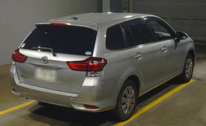 TOYOTA COROLLA FIELDER 1.5G 4WD 2016