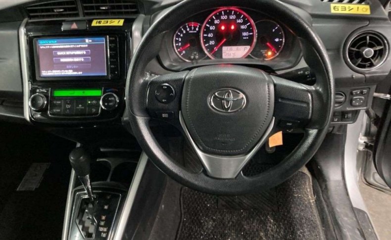 TOYOTA COROLLA FIELDER 1.5G 4WD 2016