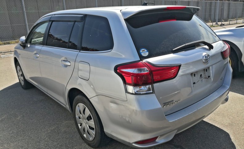 TOYOTA COROLLA FIELDER 1.5G 4WD 2016