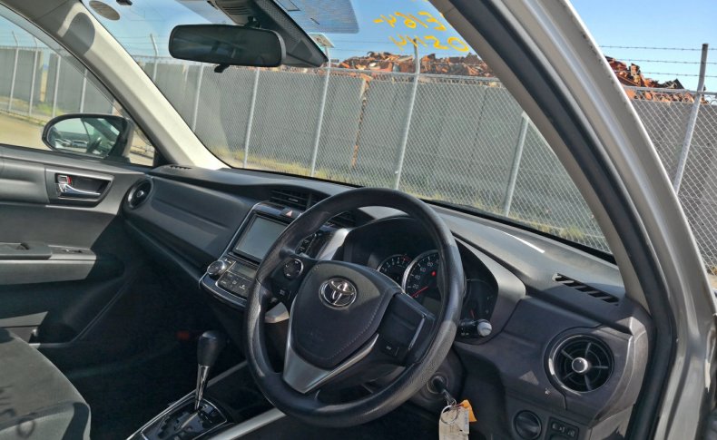 TOYOTA COROLLA FIELDER 1.5G 4WD 2016