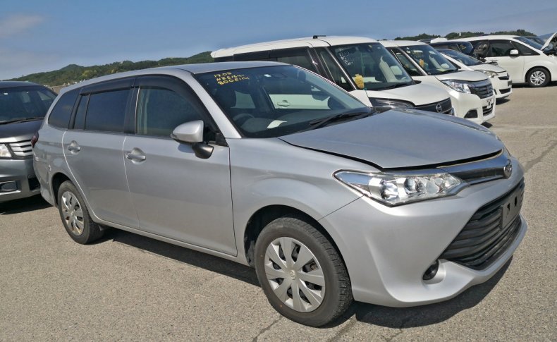 TOYOTA COROLLA FIELDER 1.5G 4WD 2016