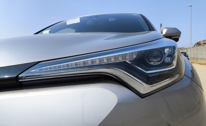 TOYOTA C-HR G-T 4WD 2016