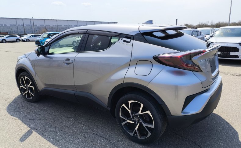 TOYOTA C-HR G-T 4WD 2016