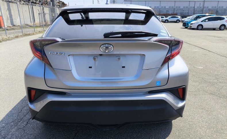 TOYOTA C-HR G-T 4WD 2016