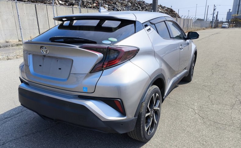 TOYOTA C-HR G-T 4WD 2016
