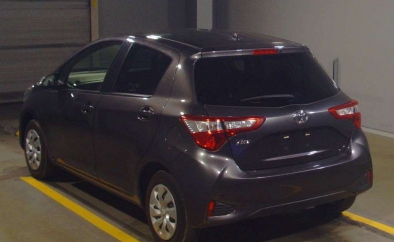 TOYOTA VITZ F 2019