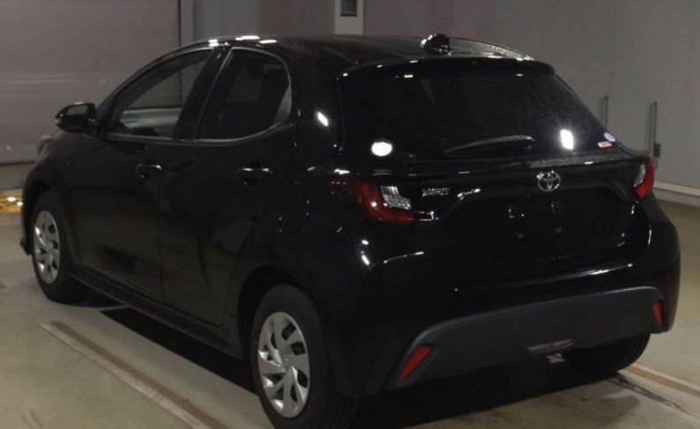 TOYOTA YARIS X 2020