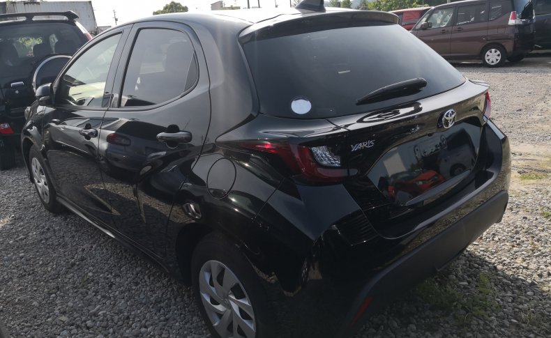 TOYOTA YARIS X 2020