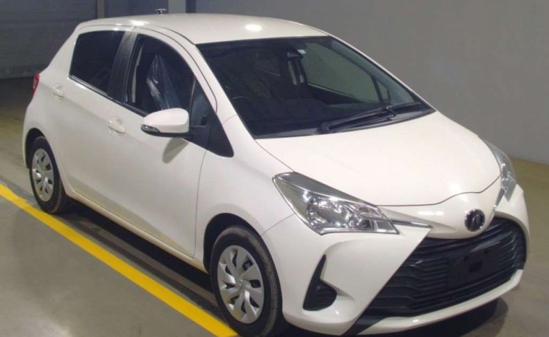 TOYOTA VITZ F 2019