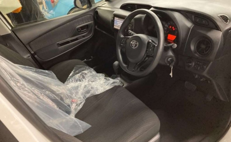 TOYOTA VITZ F 2019