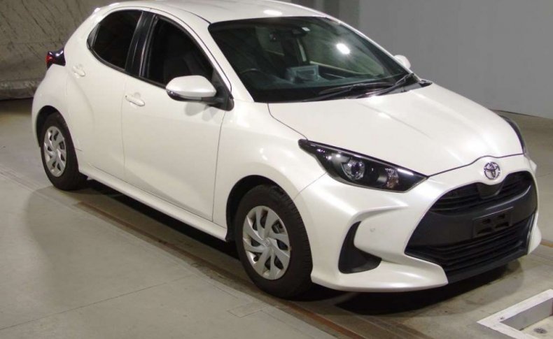 TOYOTA YARIS X 2020