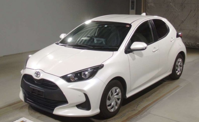 TOYOTA YARIS X 2020