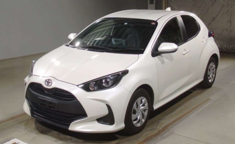 TOYOTA YARIS X 2020