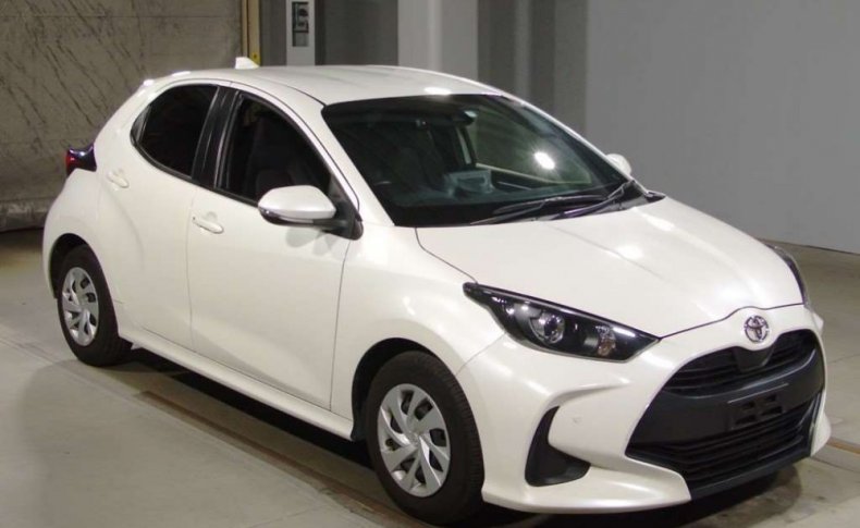 TOYOTA YARIS X 2020