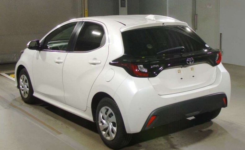 TOYOTA YARIS X 2020