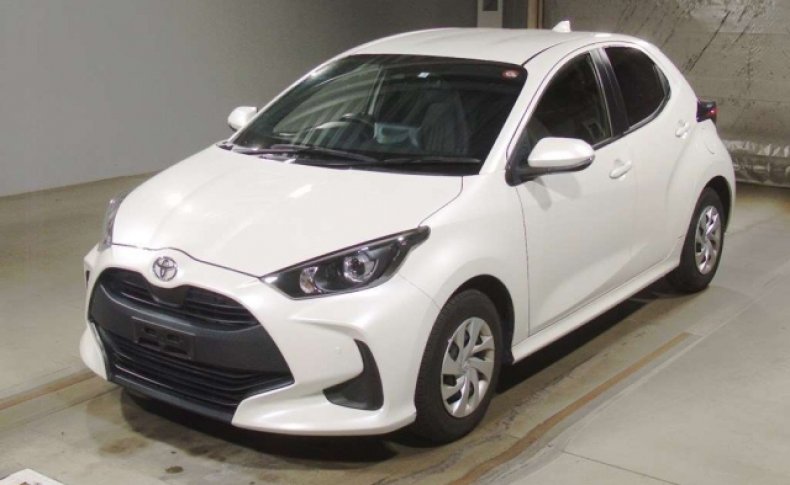 TOYOTA YARIS X 2020