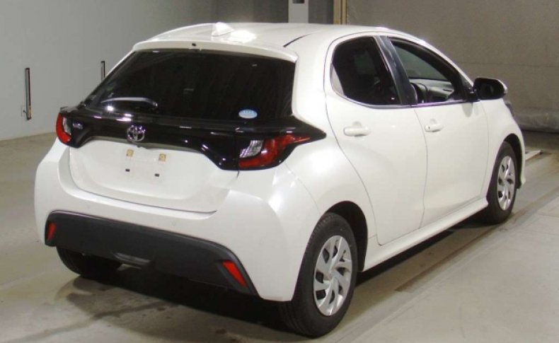 TOYOTA YARIS X 2020