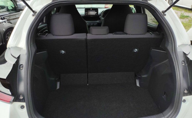 TOYOTA YARIS X 2020