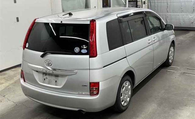 TOYOTA ISIS L_G Edition 2010