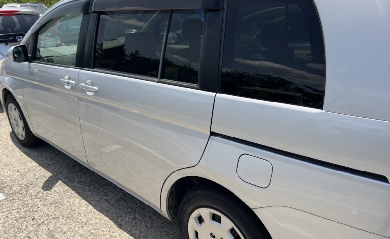 TOYOTA ISIS L_G Edition 2010
