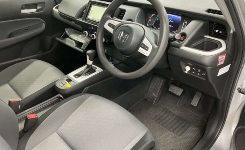 HONDA FIT Basic 4 WD 2020