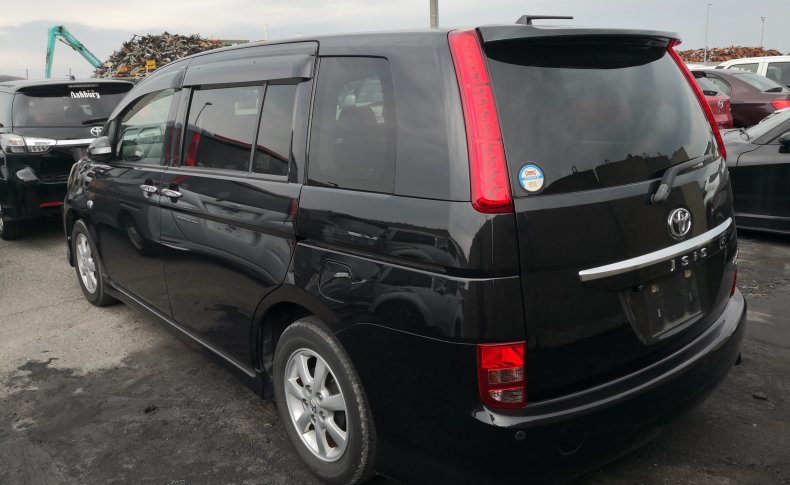 TOYOTA ISIS Platana Limited 2010