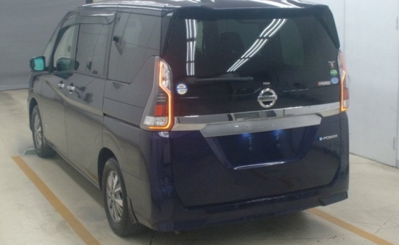 NISSAN SERENA XV 2018