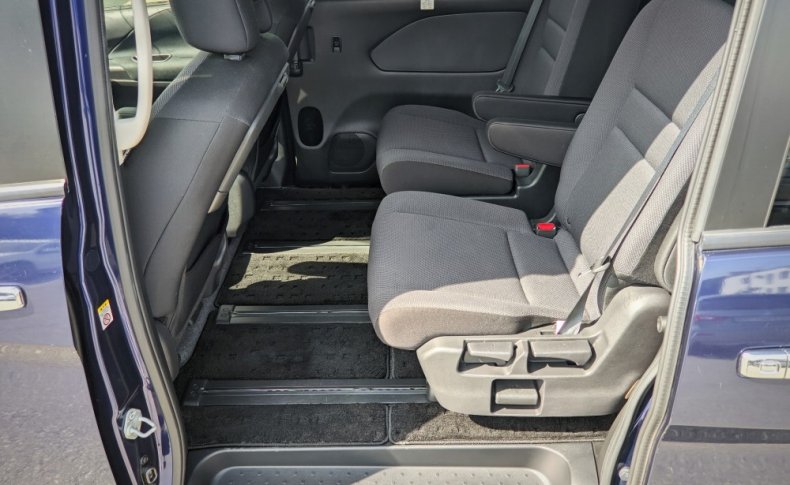 NISSAN SERENA XV 2018