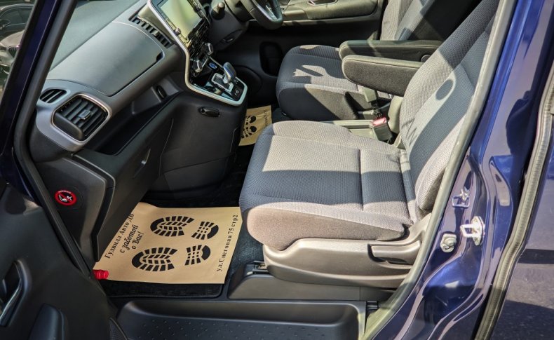 NISSAN SERENA XV 2018