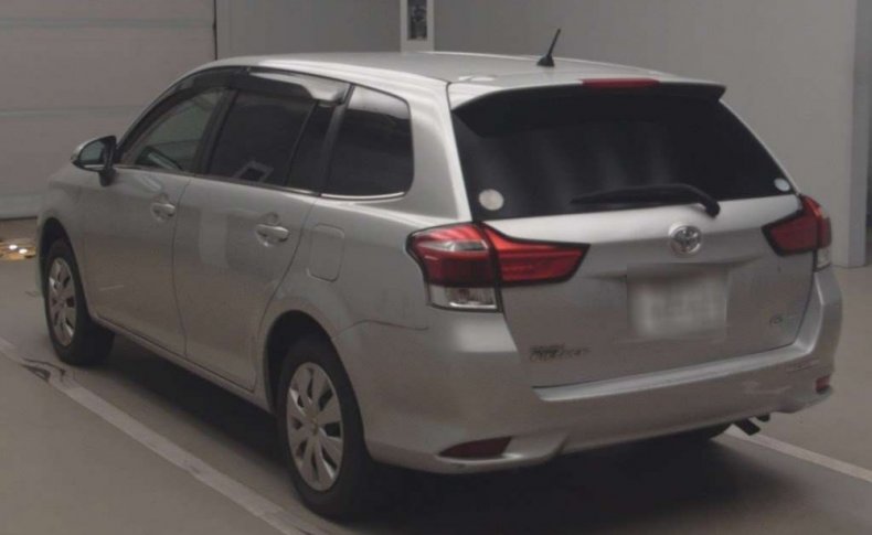 TOYOTA COROLLA FIELDER 1.5G 4WD 2015