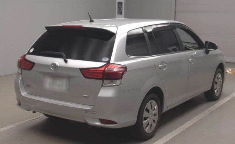 TOYOTA COROLLA FIELDER 1.5G 4WD 2015