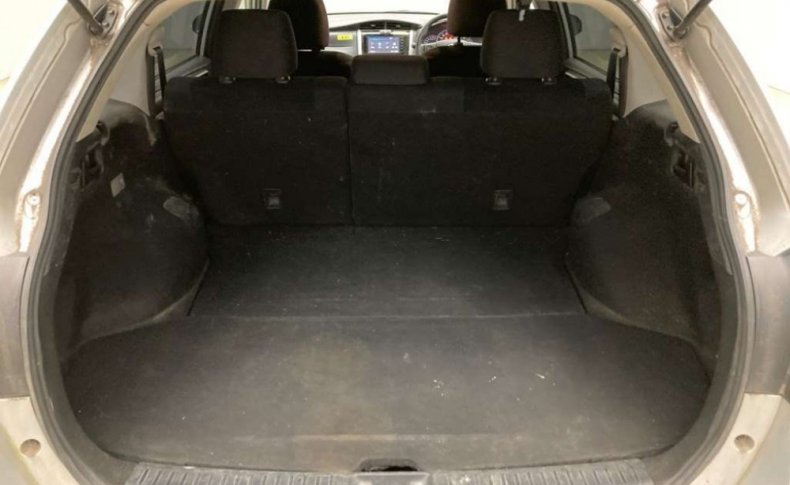 TOYOTA COROLLA FIELDER 1.5G 4WD 2015