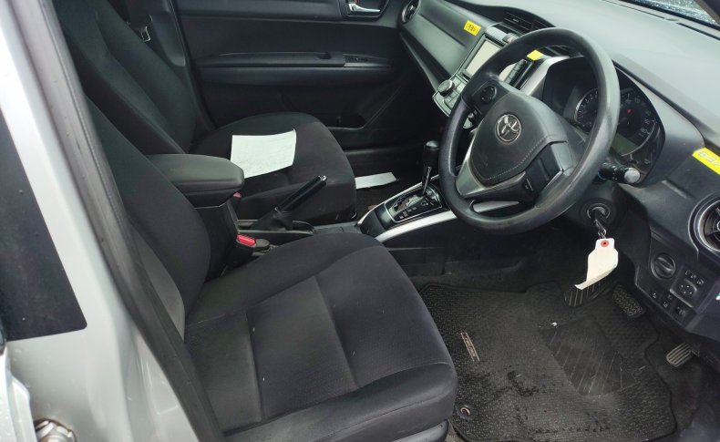 TOYOTA COROLLA FIELDER 1.5G 4WD 2015