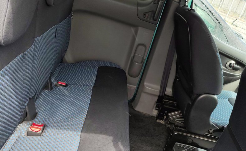 NISSAN NV200 16X-2R WG 2013
